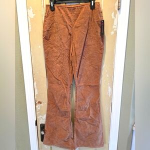 NWT No Boundaries Flared Pull On Corduroy Pant Easatic Waist Size M (7-9)